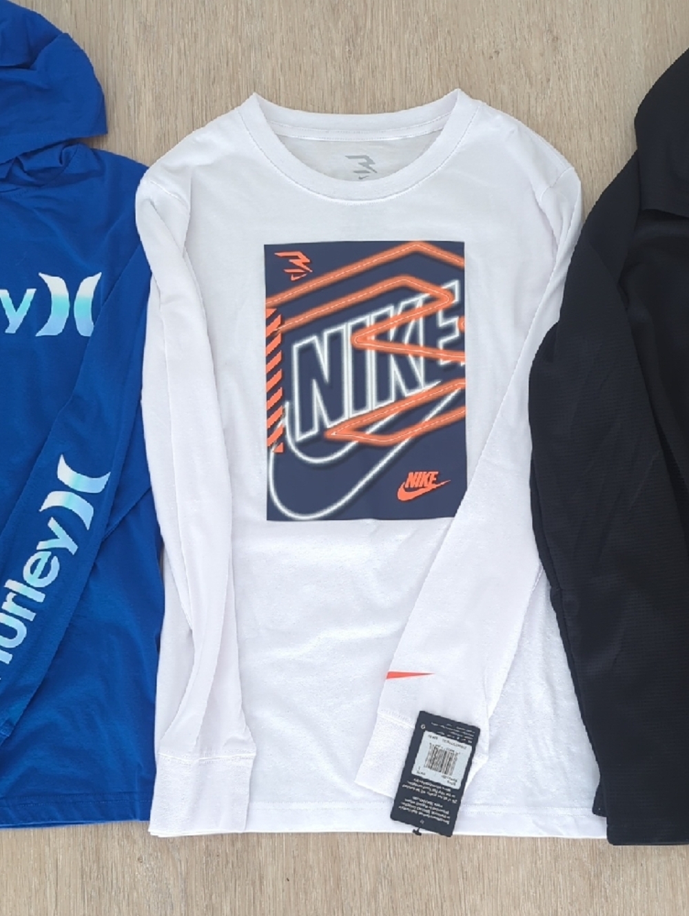 Hurley And Nike Boys Large Shirt Bundle - Picture 2 of 6